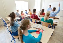 Volumul temelor pentru elevi, monitorizat