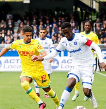 Lens termină anul pe primul loc în Franţa