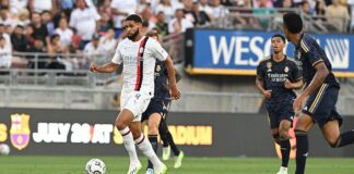 AC Milan revine de la 0-2 şi pe primul loc în Serie A