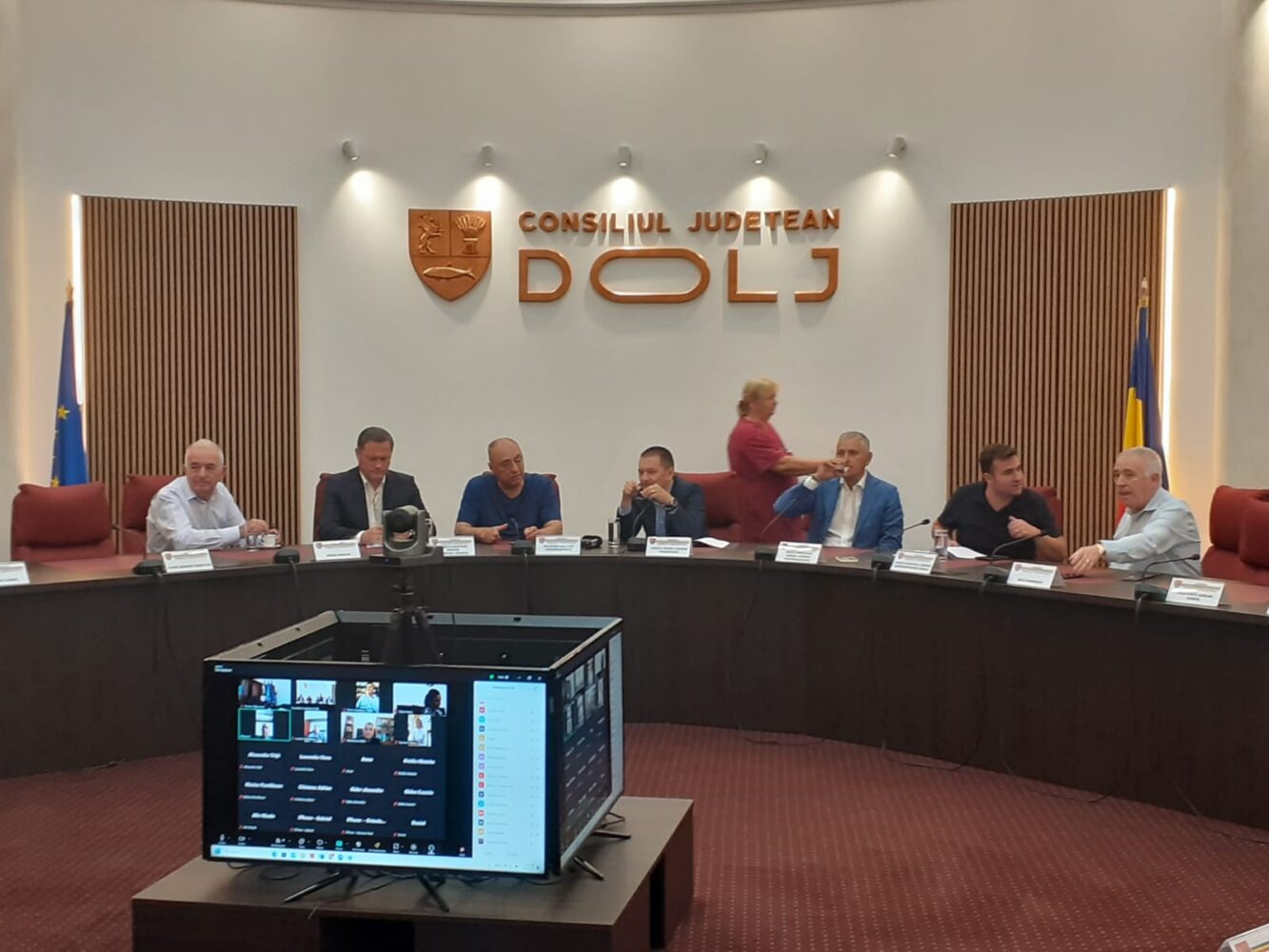 Consiliul Judeţean Dolj, noi proiecte, adoptate într-o şedinţă extraordinară