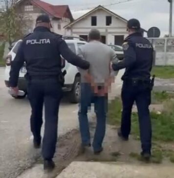 Bărbat din Italia, reținut de polițiști, pentru agresiuni sexuale asupra minorilor