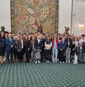 Elevii Liceului “Charles Laugier” din Craiova, promotori ai protecției mediului