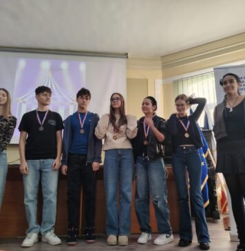 Concursul “Craiova Dezbate” sau frumusețea cuvântului bine rostit