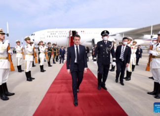 Supărarea lui Macron după vizita în China