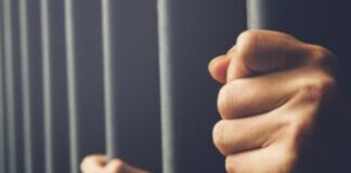 Acuzat de viol și pornografie sexuală, după ce a făcut sex cu o minoră pe care a și fotografiat-o