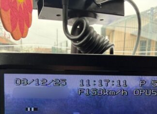 Nu mergea prea repede, ci zbura prea jos