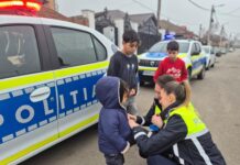 “Prin oglinda sufletului de copil, bunătatea se transformă în magie”