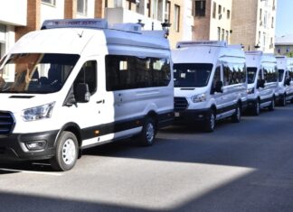 CJ Dolj: Încă 20 de microbuze şcolare pentru transportul elevilor puse la dispoziţie