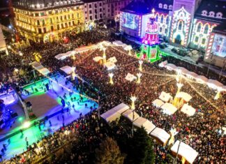 Aproape un milion, dacă nu peste, de turişti români şi străini!