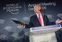 Davos: Schimb de direcţie privind Groenlanda