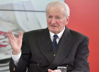 Pase scurte / pase lungi: Mândria de a fi… „de-al lor”!