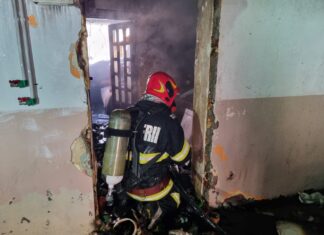 Explozie într-un bloc din Craiova