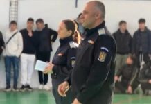 Activitate educativ – preventivă, desfășurată de jandarmii “mobili” din Craiova