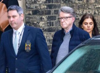 Regatul Unit: Peter Mandelson aruncă partidul laburist în haos