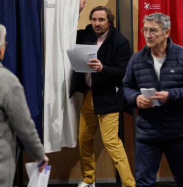 Alegeri locale în Franţa: Partidul Marinei Le Pen câştigă teren şi în oraşe
