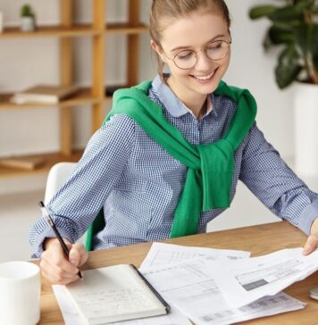 Cum să nu „ardeți” la locul de muncă: strategii de supraviețuire mentală într-o epocă a haosului