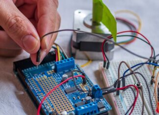 Cum să îmbunătățești eficiența proiectelor tale DIY cu ajutorul plăcilor de dezvoltare