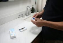 Ochelari Ray-Ban și soluții pentru lentile de contact: combinația ideală pentru confort și stil