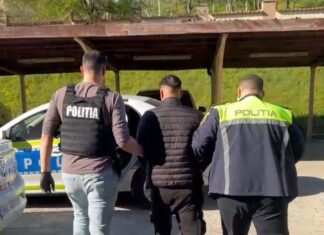 A sărit la bătaie și a “aterizat” în brațele polițiștilor