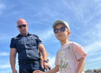 Polițiștii, alături de copii, la Aeroclubul României