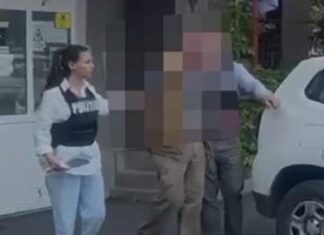 Reținut pentru hărțuire sexuală
