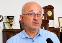 Colegiul Naţional „Elena Cuza”: Prof. Liviu Cotfasă pleacă la Bruxelles!