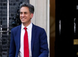 Marea Britanie: Ed Miliband, nou şef al diplomaţiei