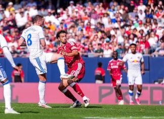Premier League: Liverpool se scufundă în faţa lui Leeds