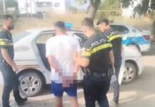 A dat foc casei fratelui, a fost reținut de polițiști