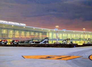 Peste 250.000 de pasageri pe Aeroportul Internațional Craiova, în această vară