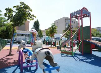 Locuri de joacă pentru copii, în Craiova, modernizate
