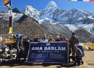Nepal: Un alpinist german a decedat după ce a căzut de pe Ama Dablam